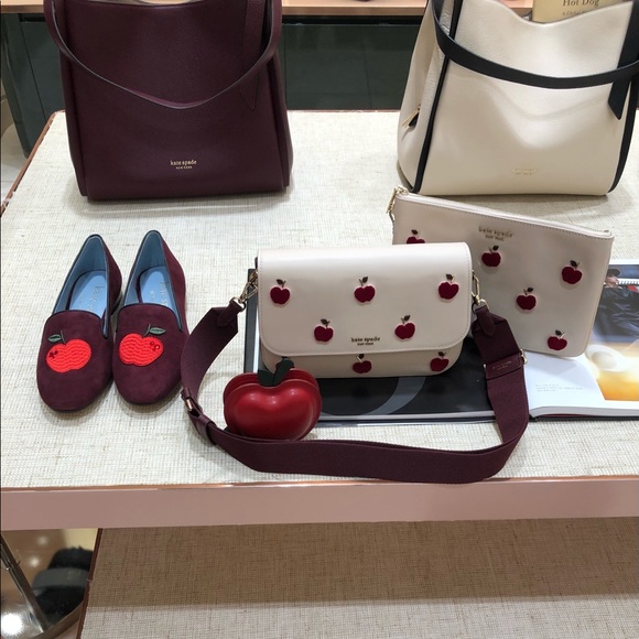 I’m @amybee73 & I’ve been proudly buying & selling on Poshmark for 7+ yrs now.😊 - Picture 15 of 16